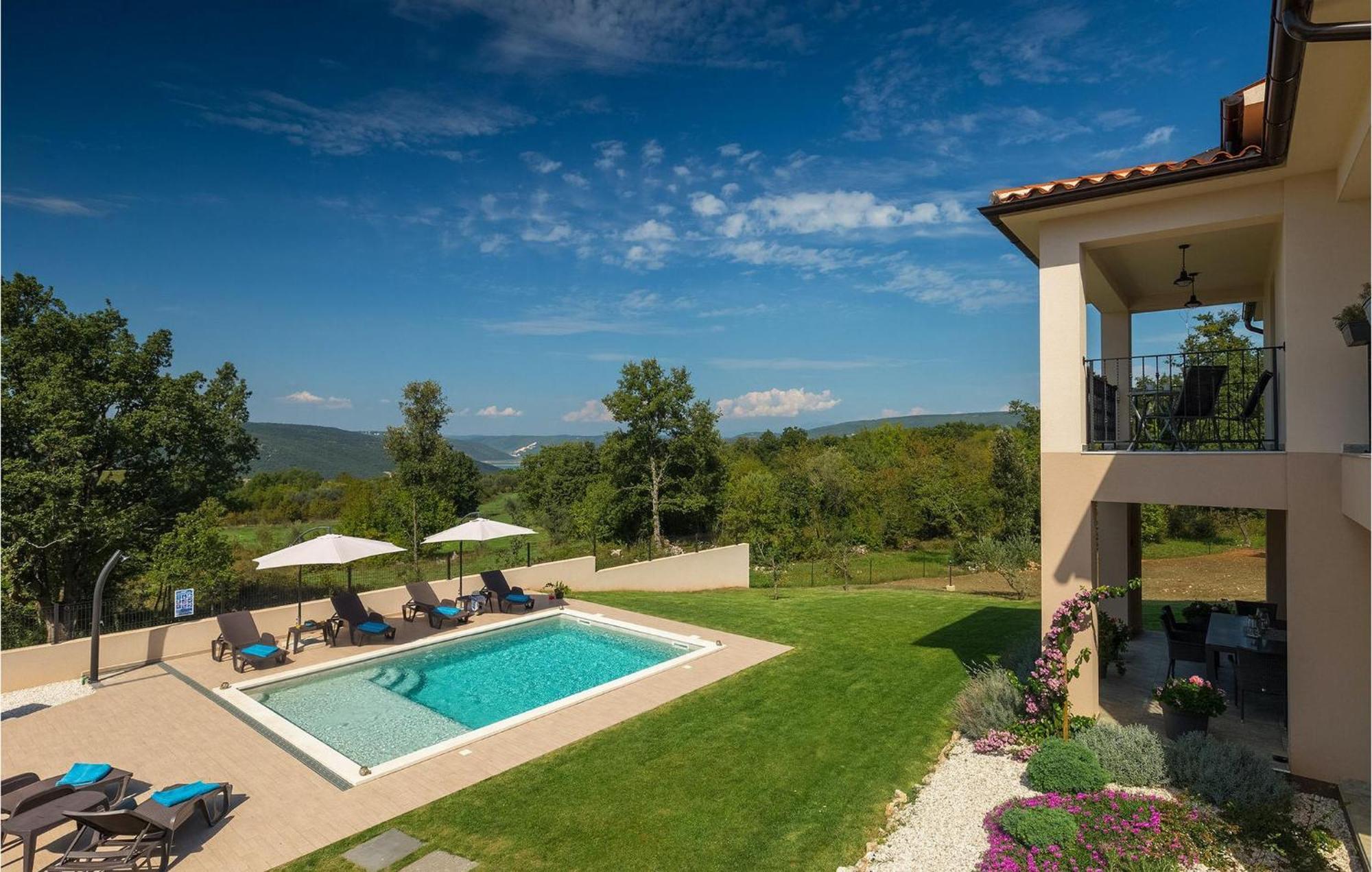Noela Holiday home *