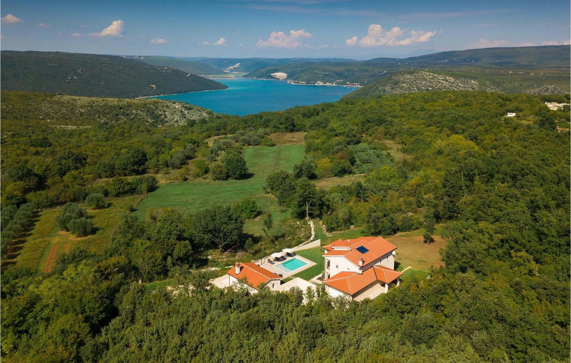 Holiday home Noela *